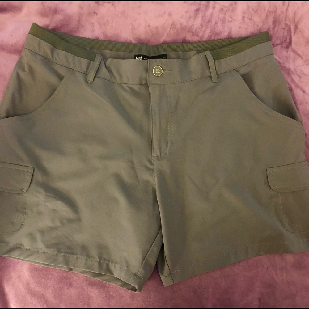 LEE active performance shorts. EUC size 14